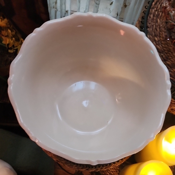 VINTAGE ISABELLA BY JC PENNEY HOME COLLECTION SALAD SERVING BOWL-IVORY-10 X 10 - Picture 4 of 6
